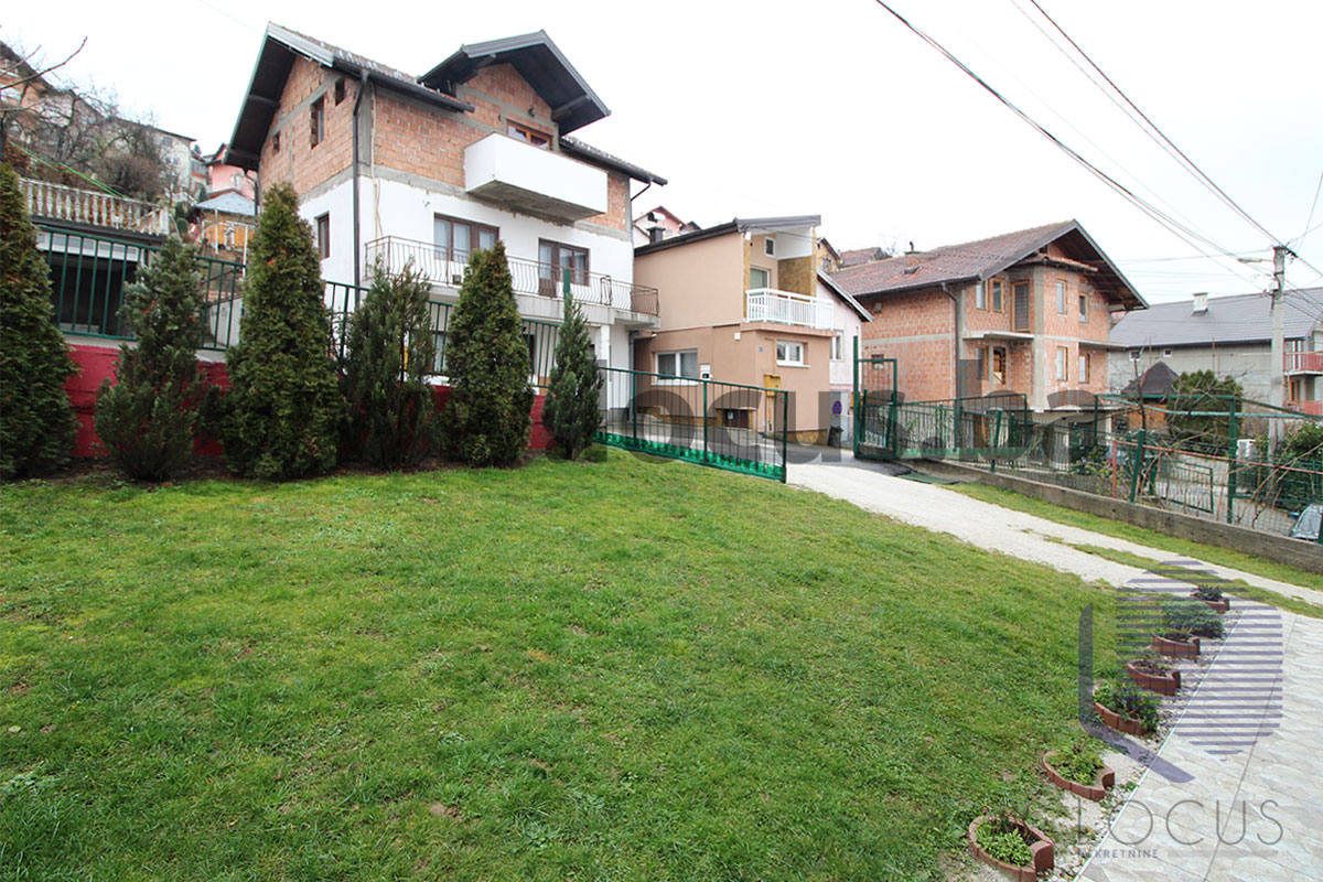8 Dvorište sl. 2.jpg